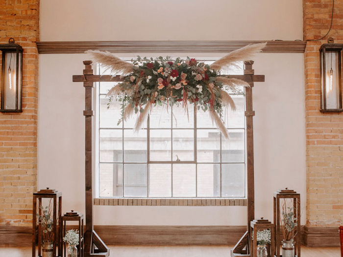 All About You Rentals - Wedding and Event Decor - Rustic Wood Slabs! I am  kind of a texture girl. Love this style🥰. www.allaboutyourentals.com # centerpieces #centerpiece #weddinginspirations #utahbrideandgroom #ut  #weddingrentals #eventrentals