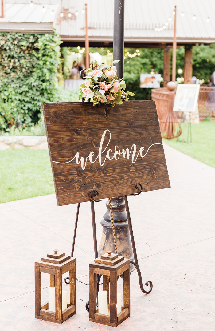 FRAMED RECTANGULAR CHALKBOARD EASEL SIGN - NATURAL WOOD – AyaZay Wedding  Shoppe