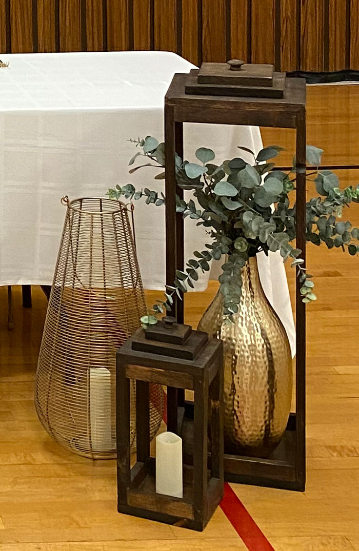 Large gold floor lanterns hotsell