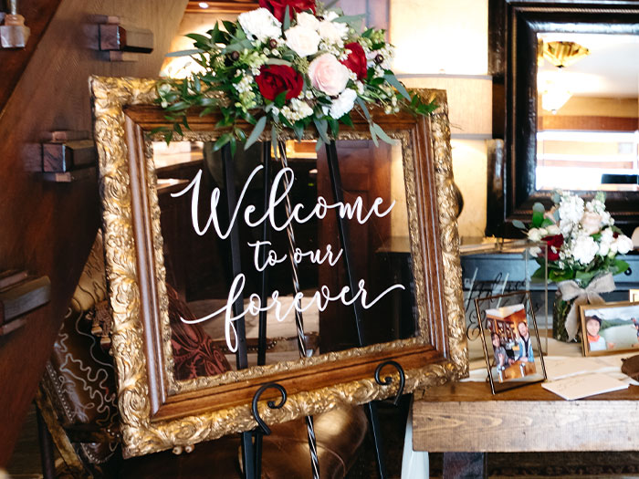 All About You Rentals - Wedding and Event Decor - Rustic Wood Slabs! I am  kind of a texture girl. Love this style🥰. www.allaboutyourentals.com # centerpieces #centerpiece #weddinginspirations #utahbrideandgroom #ut  #weddingrentals #eventrentals